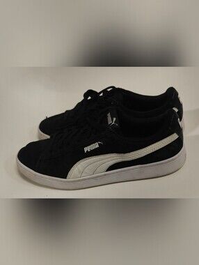 PUMA Suede Classic Youth Sneakers Women’s Size 9 Black Suede Casual Shoes